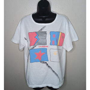 Vintage 90s IXSPA International Flags Women’s Medium Crop T-shirt Relax Fit USA